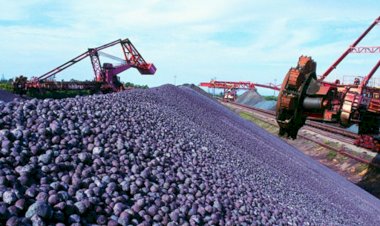 Futuros do minério de ferro recuam com desaceleração econômica da China