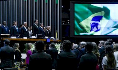 Congresso celebra bicentenário da Independência do Brasil em sessão solene