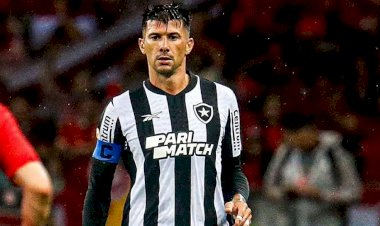 Bahia avança para contratar o zagueiro Victor Cuesta, do Botafogo