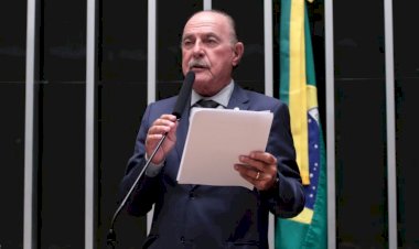Câmara aprova regras para funcionamento de farmácias dentro de supermercados