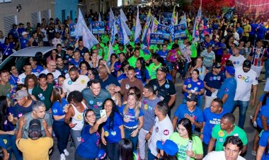 Atos do 44 se espalham pela Bahia, confirmam sentimento de mudança e levam milhares às ruas no interior