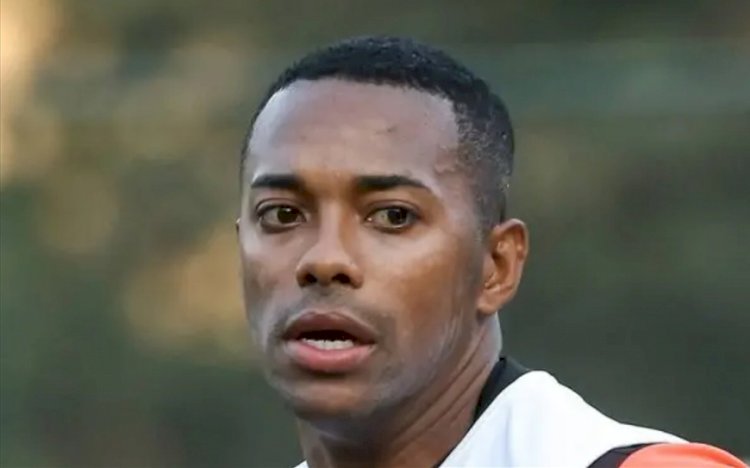 STJ nega novo recurso de Robinho para cópia traduzida do processo italiano