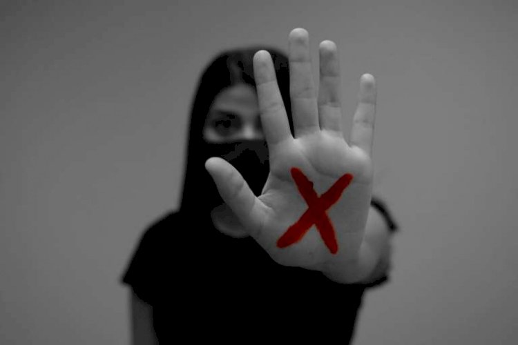 9% dos estudantes brasileiros de 13 a 17 anos dizem ter sido forçados a ter relações sexuais, aponta pesquisa do IBGE