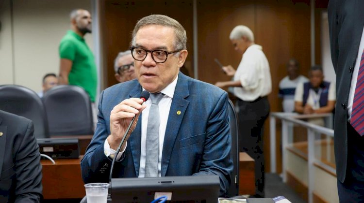 “Traço de alguém amargo, raivoso e cruel”, diz Luciano Ribeiro após Rui Costa debochar de incidente aéreo com ACM Neto