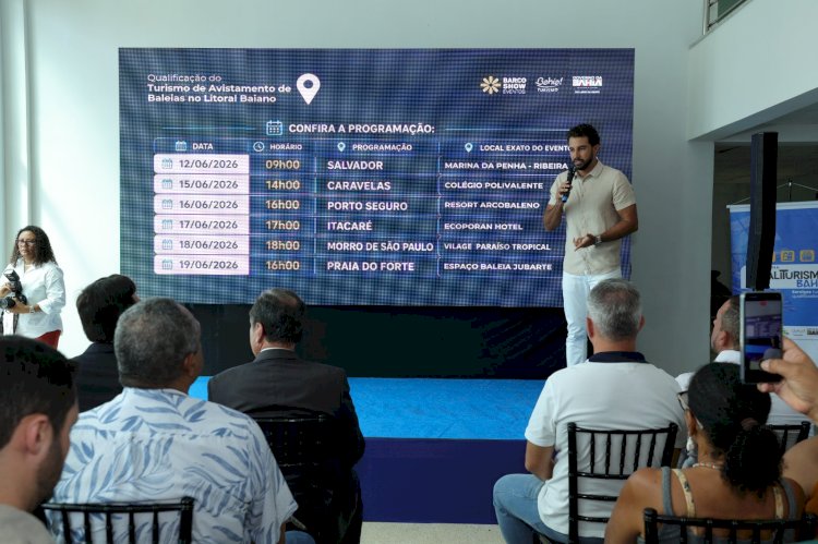 Bahia lança temporada 2026 de observação de baleias-jubarte com capacitação para profissionais do turismo